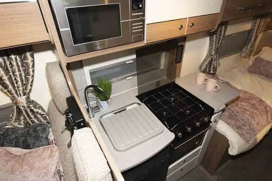 Kitchen, with hob and microwave (Click to view full screen)