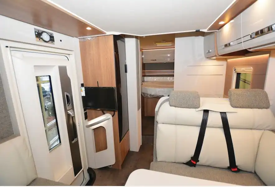 The Dethleffs Eurostyle T 6757 DBM low-profile motorhome rear view (Click to view full screen)