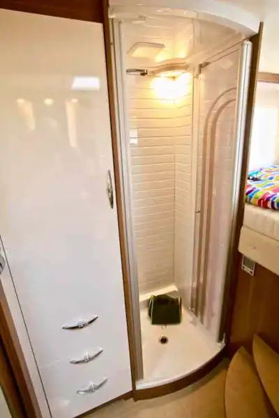 The shower room in the Bürstner Argos 747-2 G (Click to view full screen)
