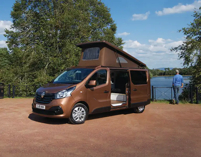 Wee Camper Co Renault Trafic campervan (Click to view full screen)