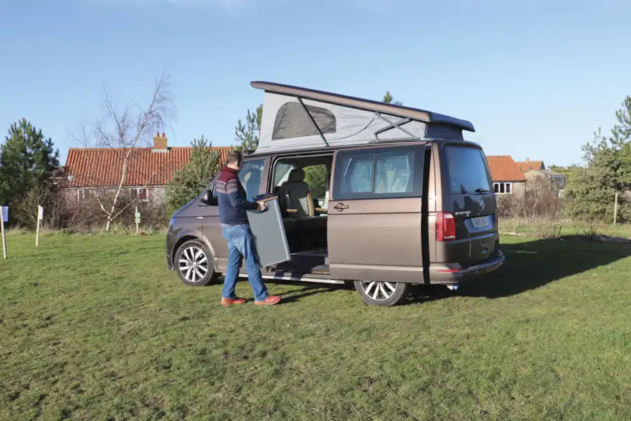 Packing up the HemBil Urban campervan (Click to view full screen)