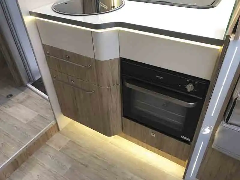 The kitchen - picture courtesy of Oakwell Motorhomes (Click to view full screen)