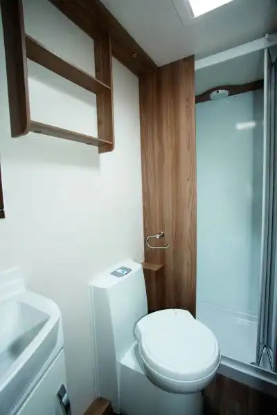 Sprite Super Quattro FB washroom (Click to view full screen)