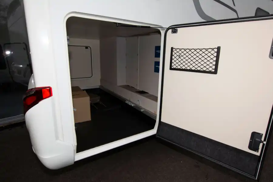 The garage in the Hymer Exsis i-580 motorhome (Click to view full screen)
