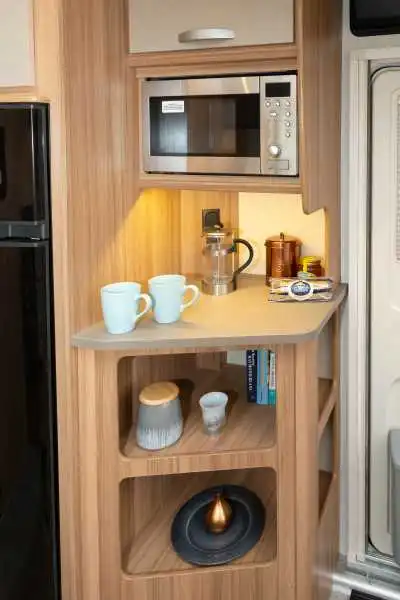 The microwave is at a good height (Click to view full screen)