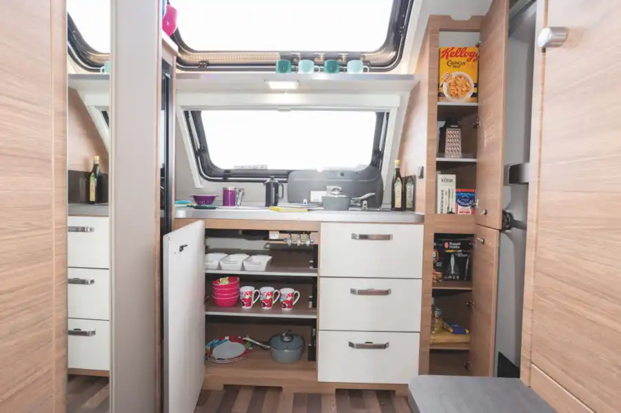 The kitchen in the Weinsberg CaraOne 390 PUH caravan (Click to view full screen)