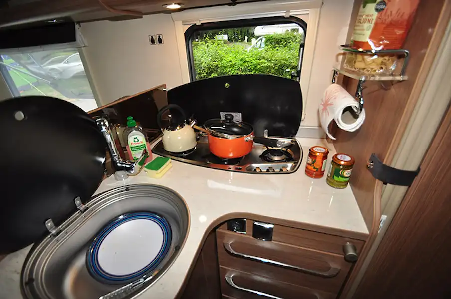 A cramped kitchen (Click to view full screen)