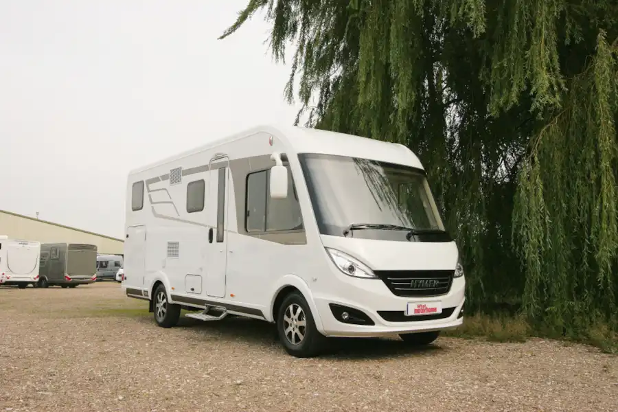 Hymer B-DL 588 (Click to view full screen)