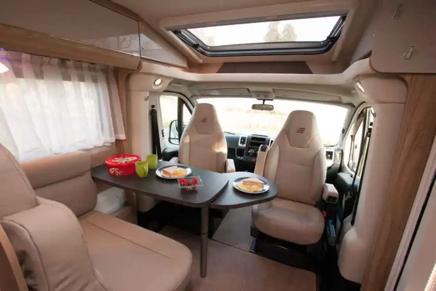 Hymer Exsis-T 474 lounge (Click to view full screen)