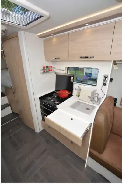 The Frankia Platin Edition One A-class motorhome kitchen (Click to view full screen)