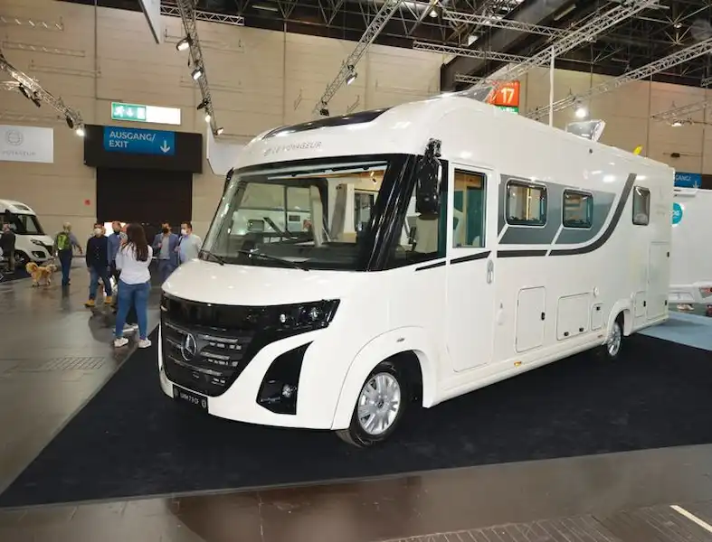 The Le Voyageur Héritage LVXH 7.9 CF motorhome (Click to view full screen)
