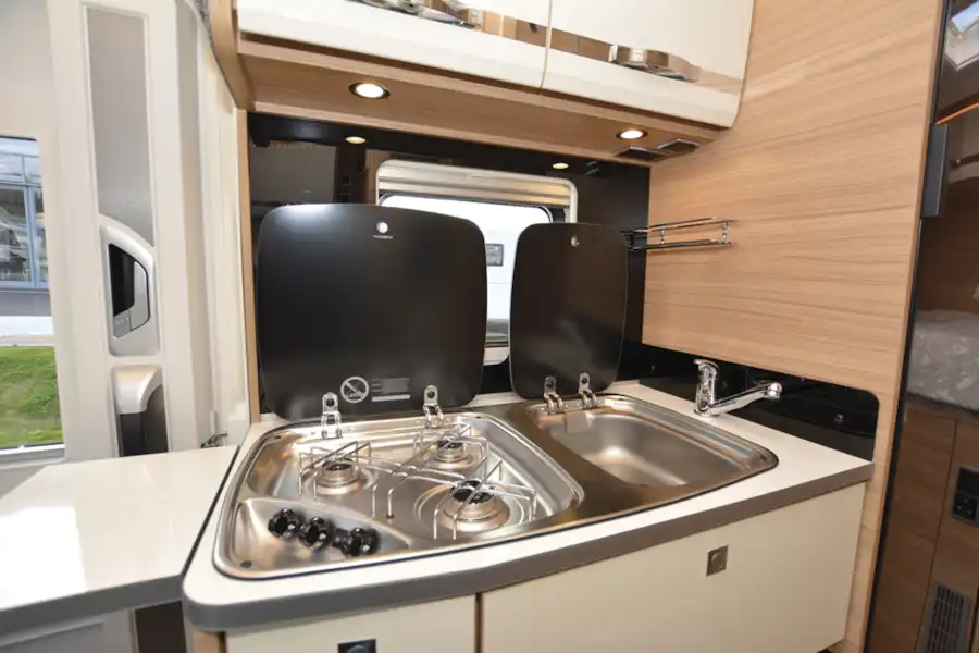 Close up of the kitchen in the Dethleffs Globebus T 1 motorhome (Click to view full screen)