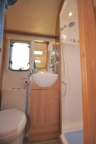 Bailey Approach Advance 635  - motorhome review (Click to view full screen)