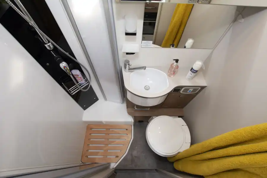 The washroom, with shower and toilet, in the Dethleffs Globeline T 6613 EB motorhome (Click to view full screen)