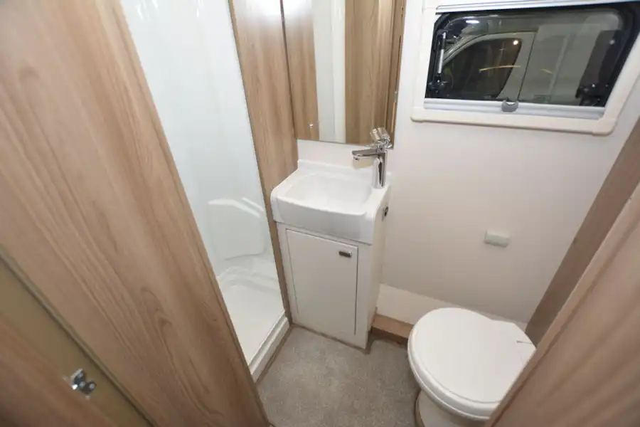 The washroom in the Swift Champagne 675 motorhome (Click to view full screen)