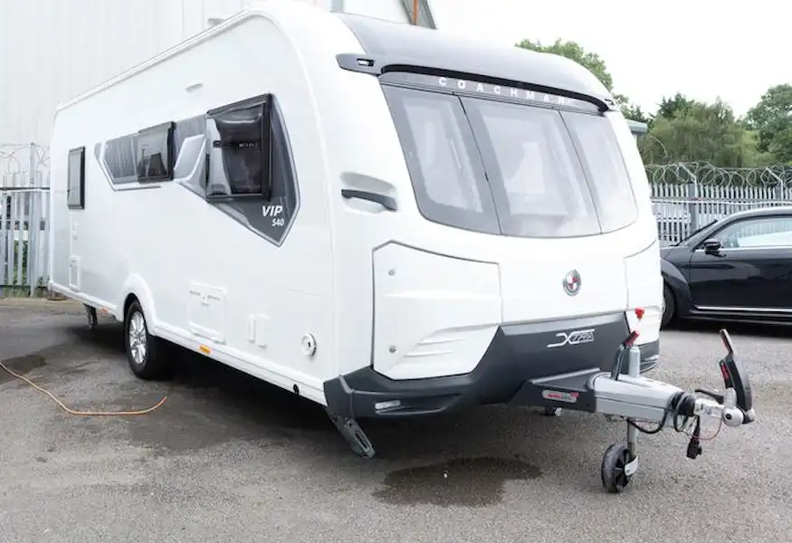 The Coachman VIP 540 Xtra caravan (Click to view full screen)