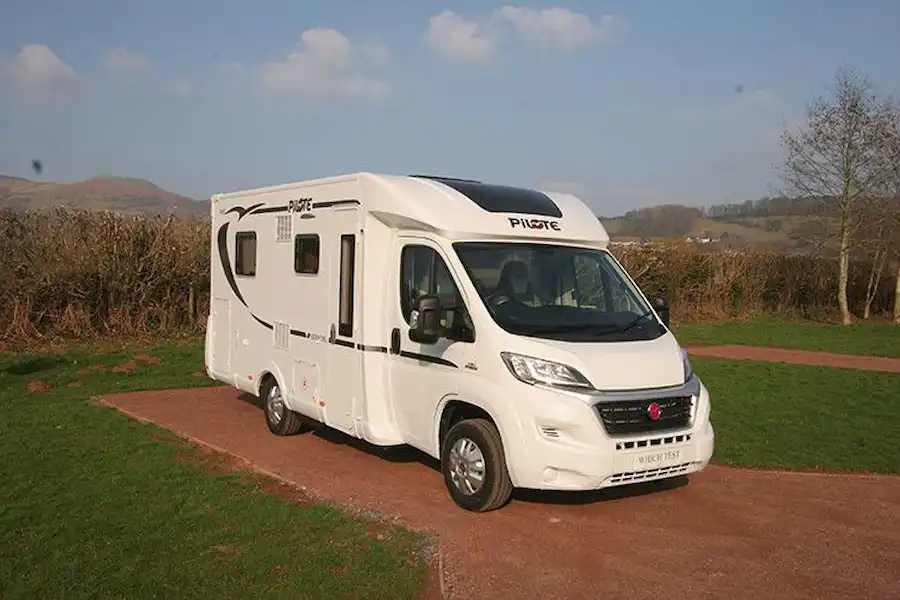 Pilote Pacific P650C Essentiel - motorhome review (Click to view full screen)