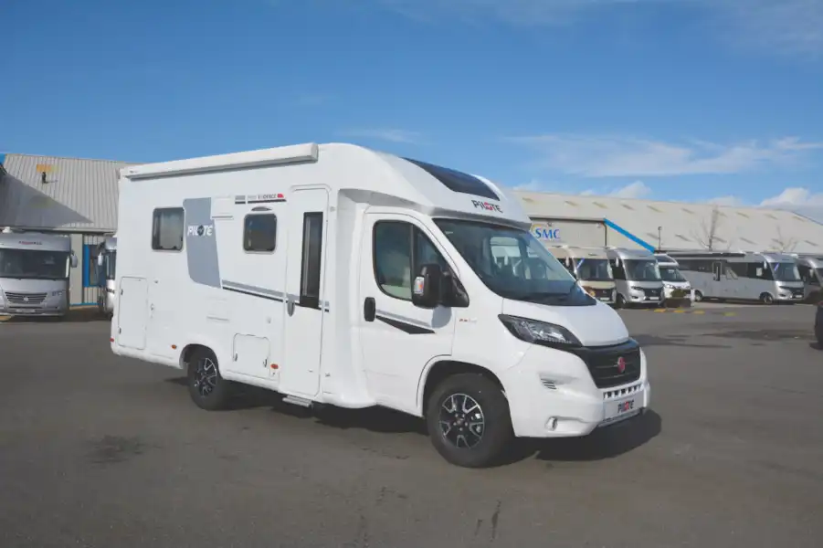 The Pilote P650C Evidence motorhome (Click to view full screen)