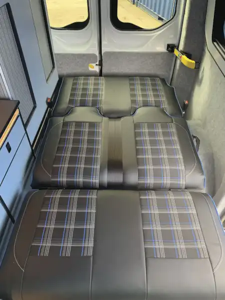 Seats flat to make a bed (Click to view full screen)