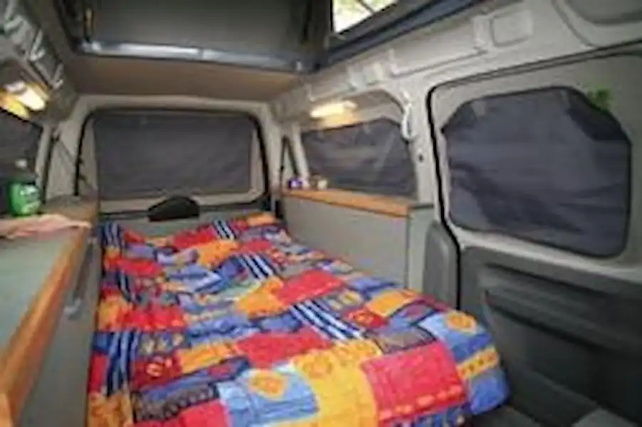 Wellhouse Leisure Compact Caddy Maxi Life (2009) - motorhome review (Click to view full screen)