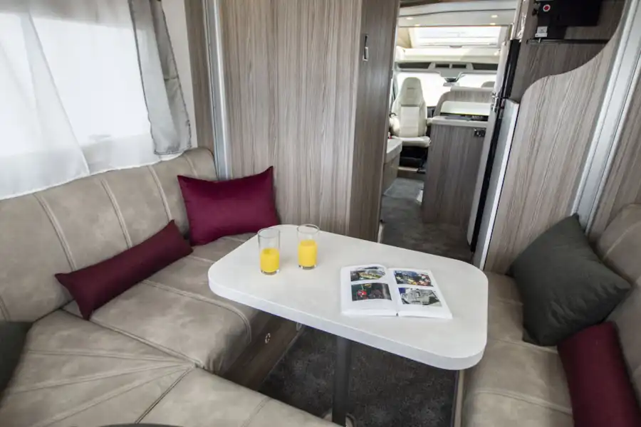 Rear lounge in the Benimar Tessoro 482 motorhome (Click to view full screen)