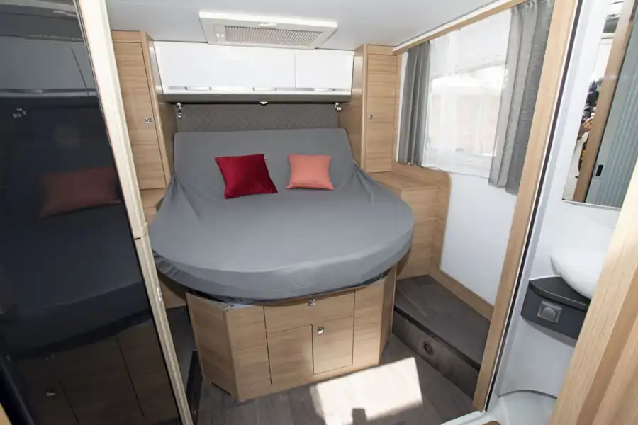 The bed in the Adria Matrix Axess 600 SC motorhome (Click to view full screen)