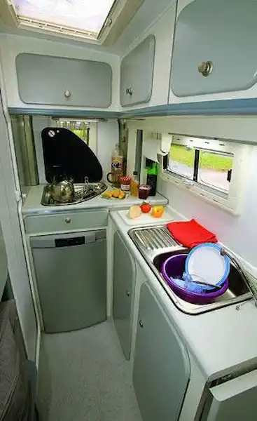 Murvi Pimento - motorhome review (Click to view full screen)