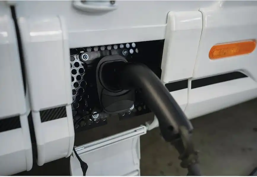 Knaus E.Power Drive motorhome  (Click to view full screen)