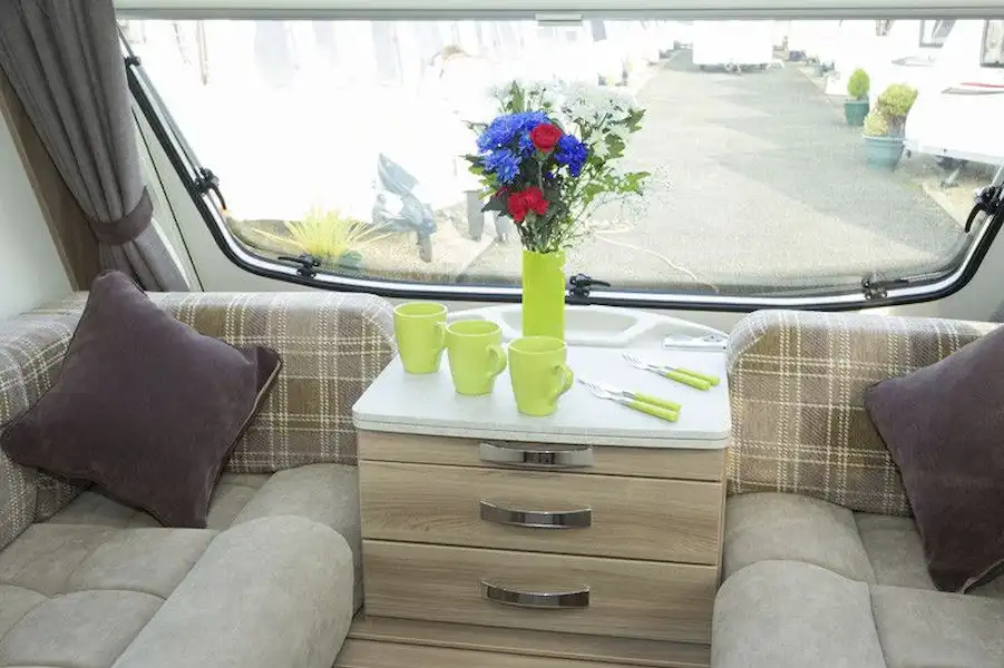 Swift Archway Rockingham - caravan review (Click to view full screen)