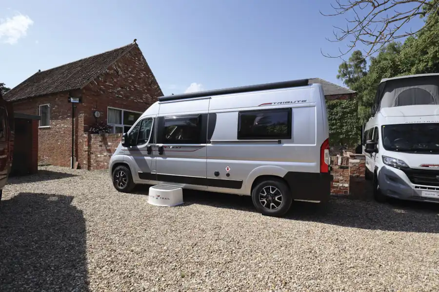 The Auto-Trail Tribute 660 campervan (Click to view full screen)