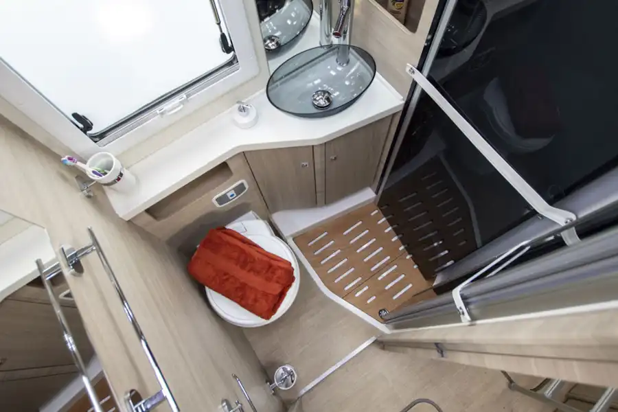 The washroom in the Mobilvetta K-Yacht 80 (Click to view full screen)