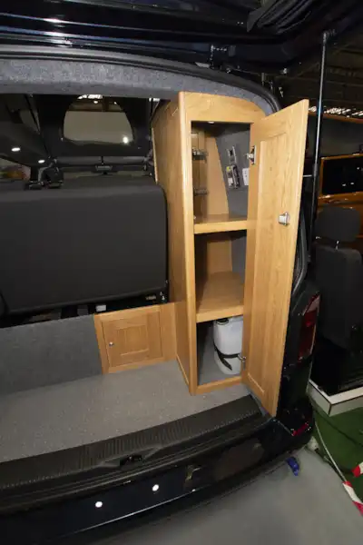 Clever storage in the Rolling Homes Columbus S campervan (Click to view full screen)