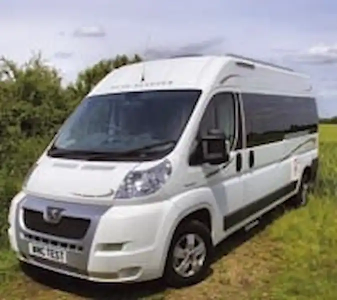 Auto-Sleeper Warwick (2008) - motorhome review (Click to view full screen)
