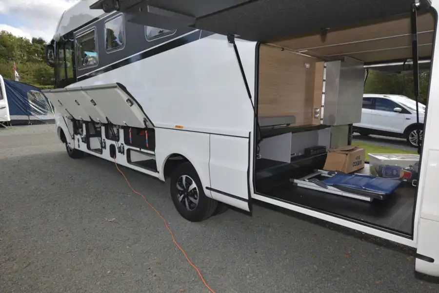 The huge garage in the Niesmann + Bischoff Flair 830 LE motorhome (Click to view full screen)