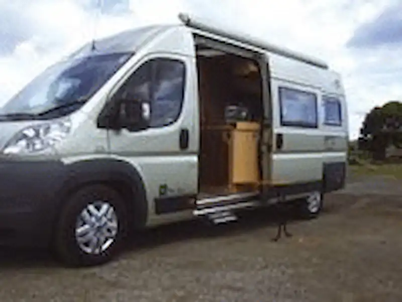 Motorhome review - 2010 IH Tio RL (Click to view full screen)