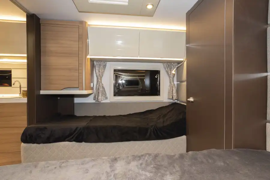 Beds in the Adria Alpina Colorado caravan (Click to view full screen)