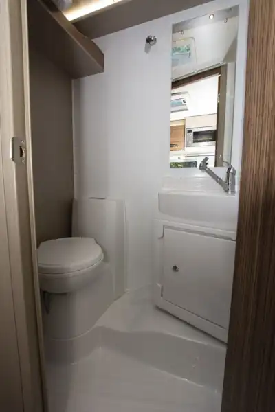 The washroom in the Swift Edge 476 Black Edition motorhome (Click to view full screen)