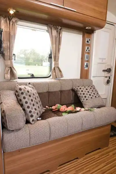 Adria Astella 613HT - caravan review (Click to view full screen)