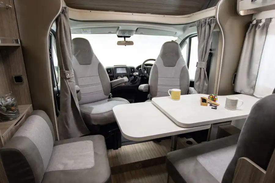 The lounge in the Benimar Primero 331 motorhome (Click to view full screen)