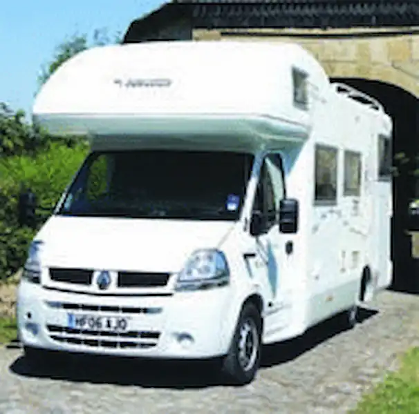 Motorhome review - long-term test of the Mobilvetta Kimu 102 on 3.0dCi Renault Master (Click to view full screen)
