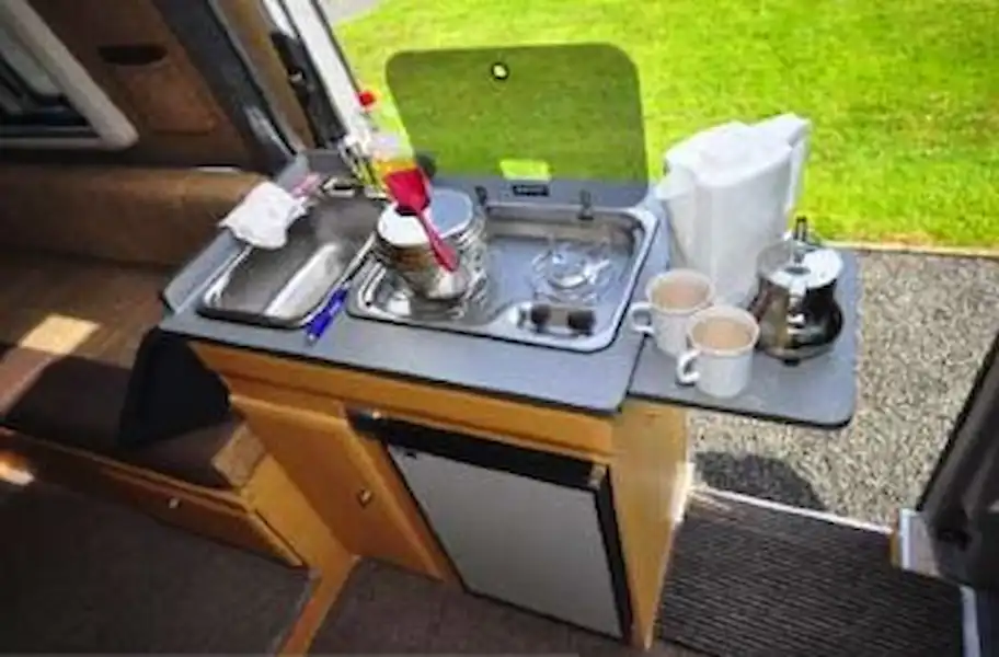 Motorhome review - Vantage Cad (Click to view full screen)