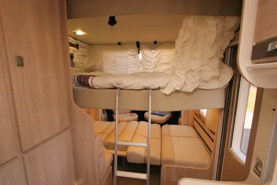 An occasional four-berth can be made like this (Click to view full screen)