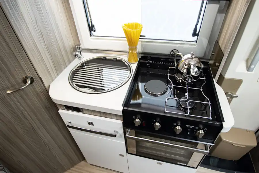 The kitchen in the Benimar Primero 331 motorhome (Click to view full screen)