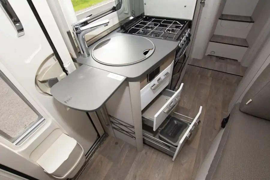 A closer look at the kitchen in the Hymer Exsis-i 580 motorhome (Click to view full screen)