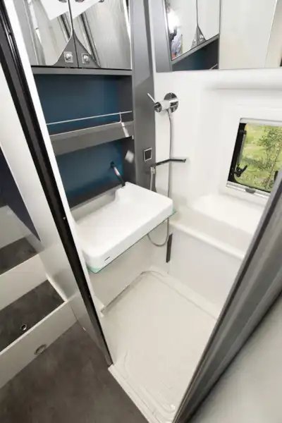 The washroom in the Danbury Avenir 60TW campervan (Click to view full screen)