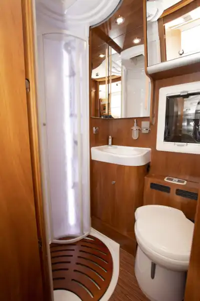 The shower in the Laika Ecovip 609 motorhome (Click to view full screen)