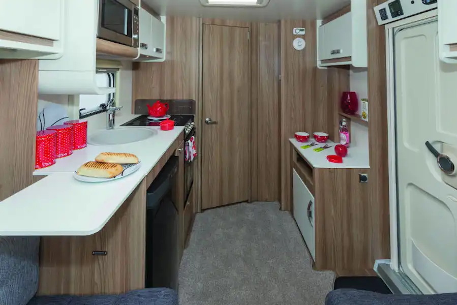 The Quattro EB is a caravan of two rooms! (Click to view full screen)