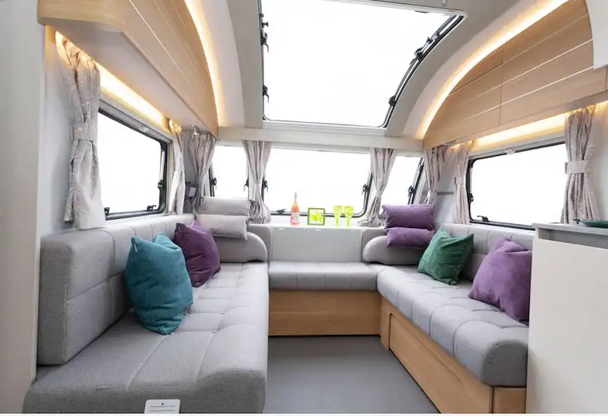 The Adria Adora Isonzo caravan lounge (Click to view full screen)