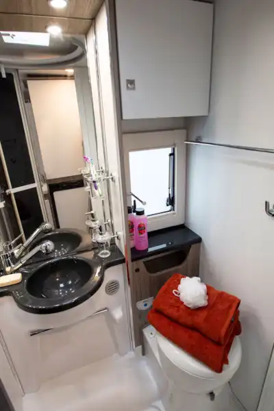 The washroom in the Benimar Primero 313 motorhome (Click to view full screen)