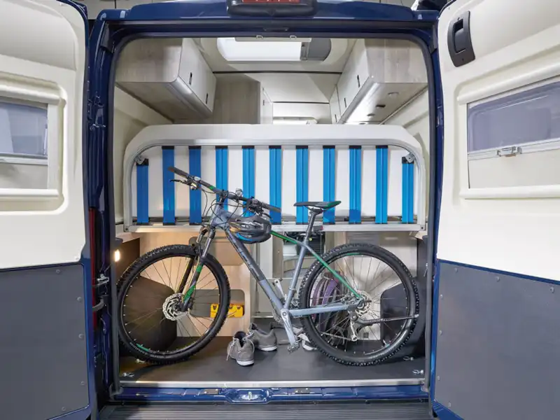 Rear storage in the the Westfalia Amundsen 600D campervan (Click to view full screen)